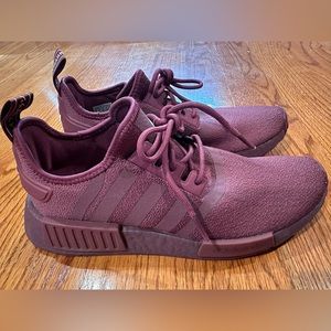 BURGUNDY PRIMEGREEN ADIDAS NMD WOMENS 8 NWOT